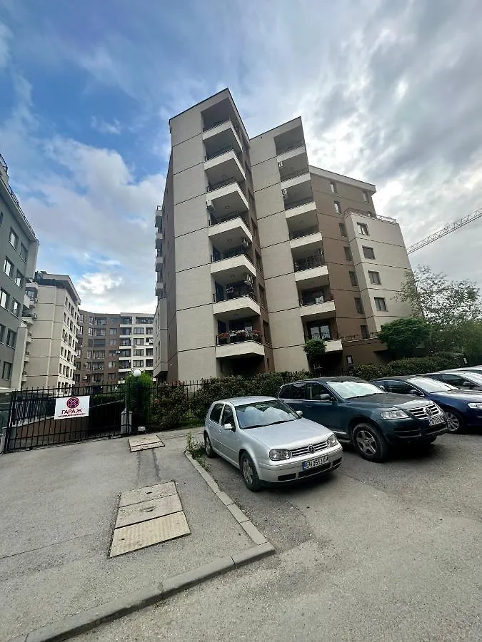 Marina 2 Bedrooms&Parking Apartment ソフィア