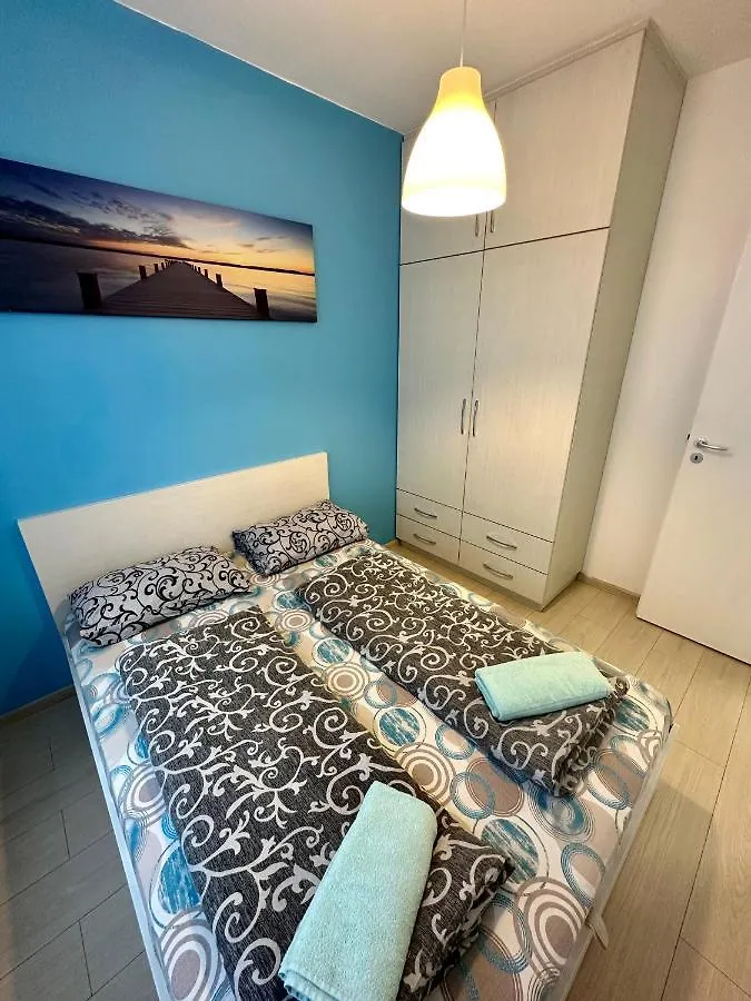 Marina 2 Bedrooms&Parking Apartment Sofie